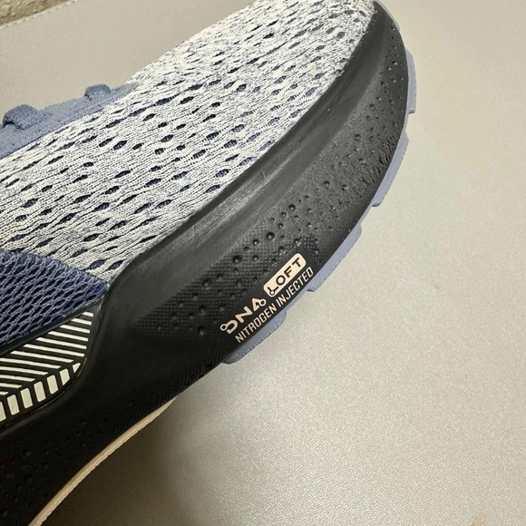 BROOKS Adrenaline 24 GTS Women’s Running Shoes Size 9 Small Wear Right Shoe - Picture 10 of 13